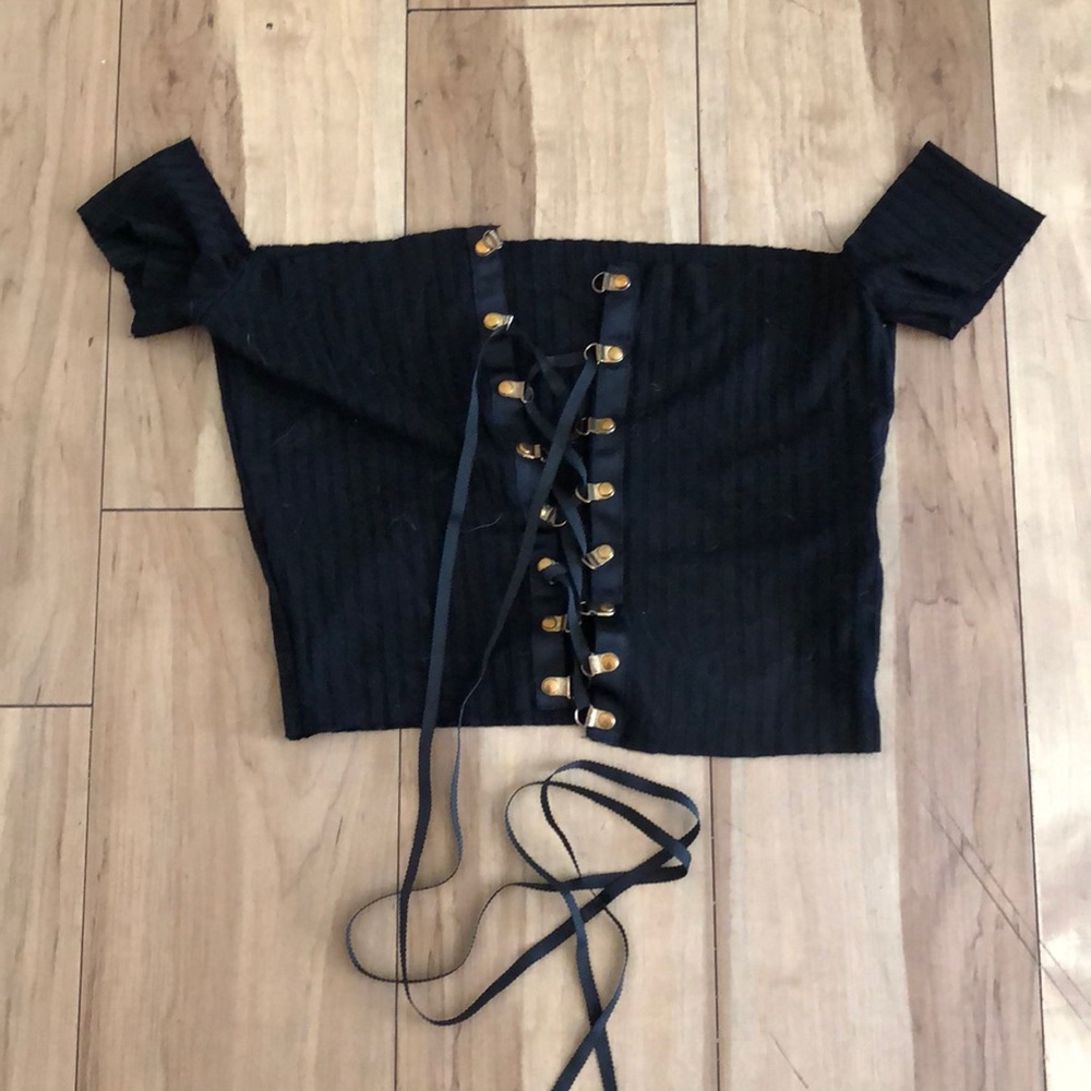 NWOT black lace up crop top